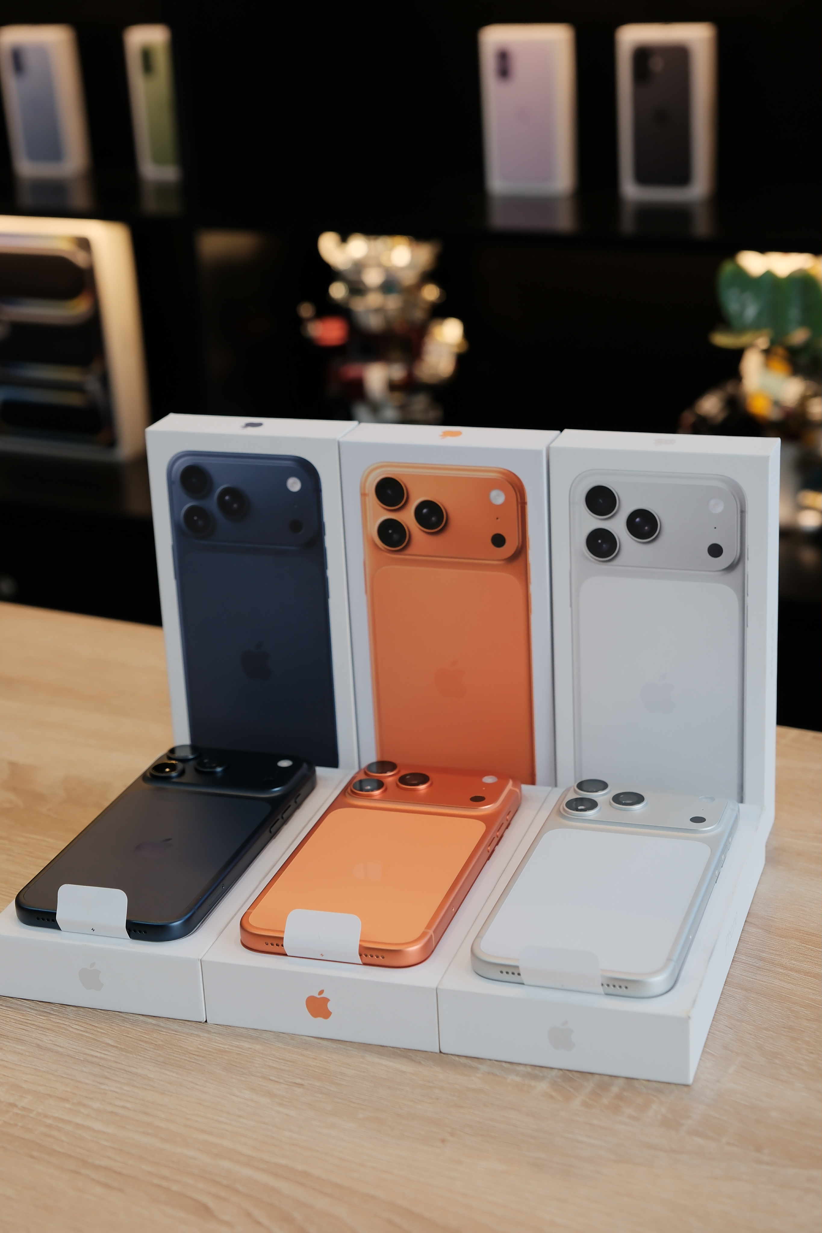 Máy mới nguyên seal zá đẹp thì em có mã này hợp ví đây ạ